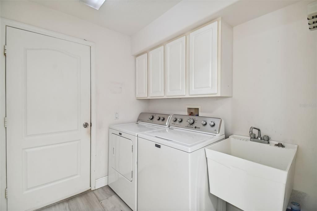 В аренду: $2,900 (3 спален, 2 ванн, 2074 Квадратных фут)