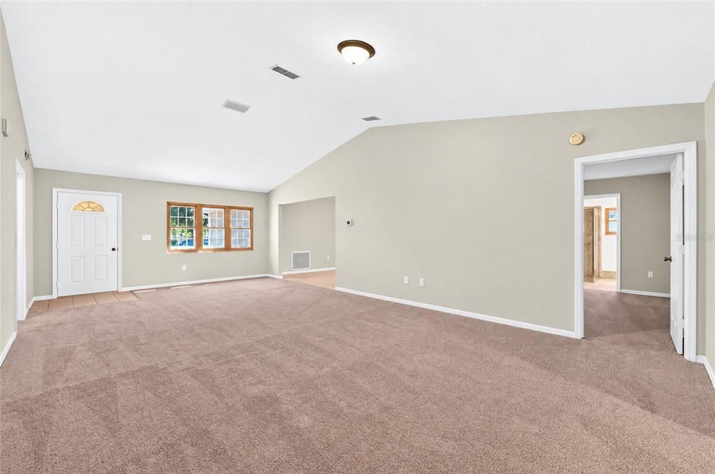 For Sale: $189,900 (3 beds, 2 baths, 1726 Square Feet)
