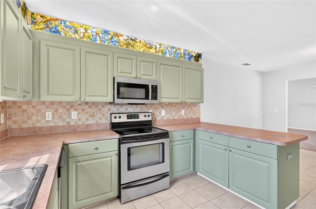 For Sale: $189,900 (3 beds, 2 baths, 1726 Square Feet)