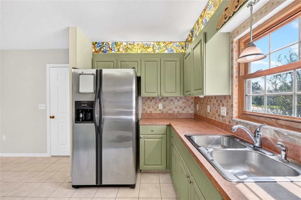 For Sale: $189,900 (3 beds, 2 baths, 1726 Square Feet)