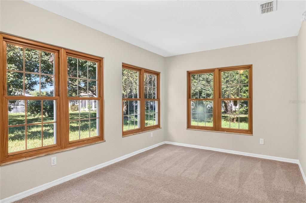 For Sale: $189,900 (3 beds, 2 baths, 1726 Square Feet)