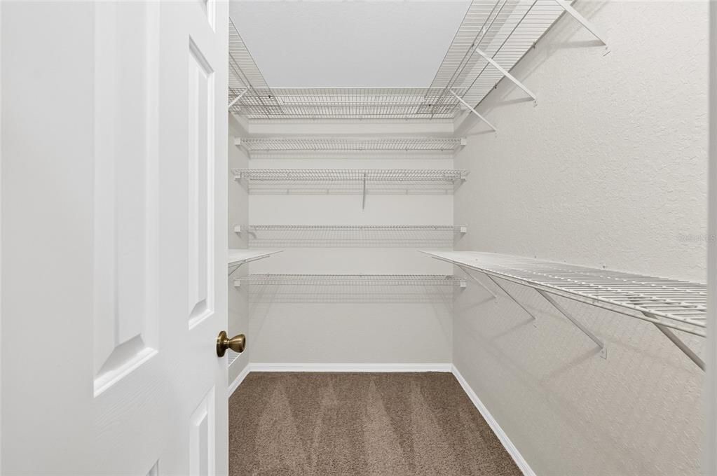For Sale: $189,900 (3 beds, 2 baths, 1726 Square Feet)