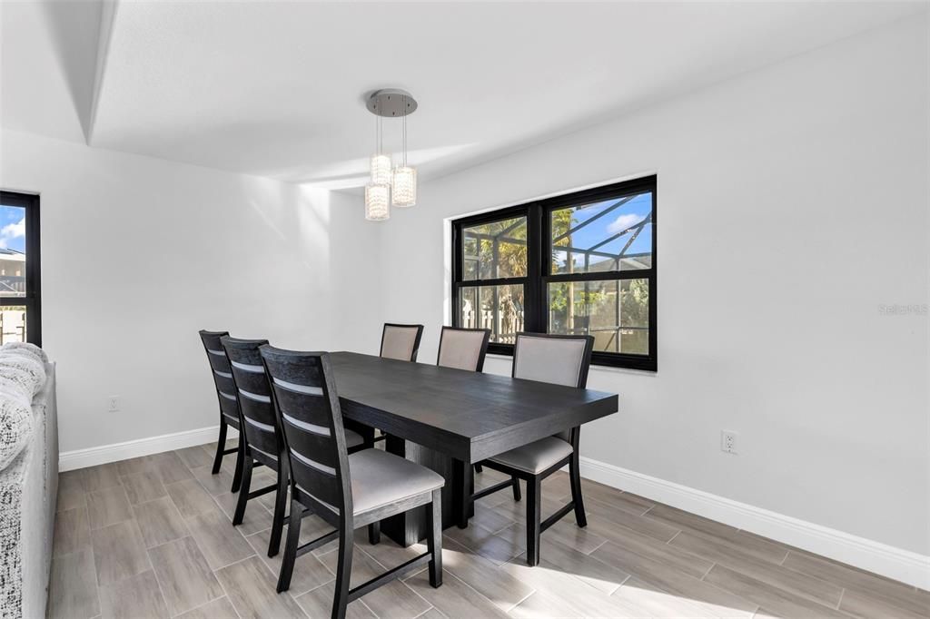 For Sale: $510,000 (4 beds, 3 baths, 2501 Square Feet)