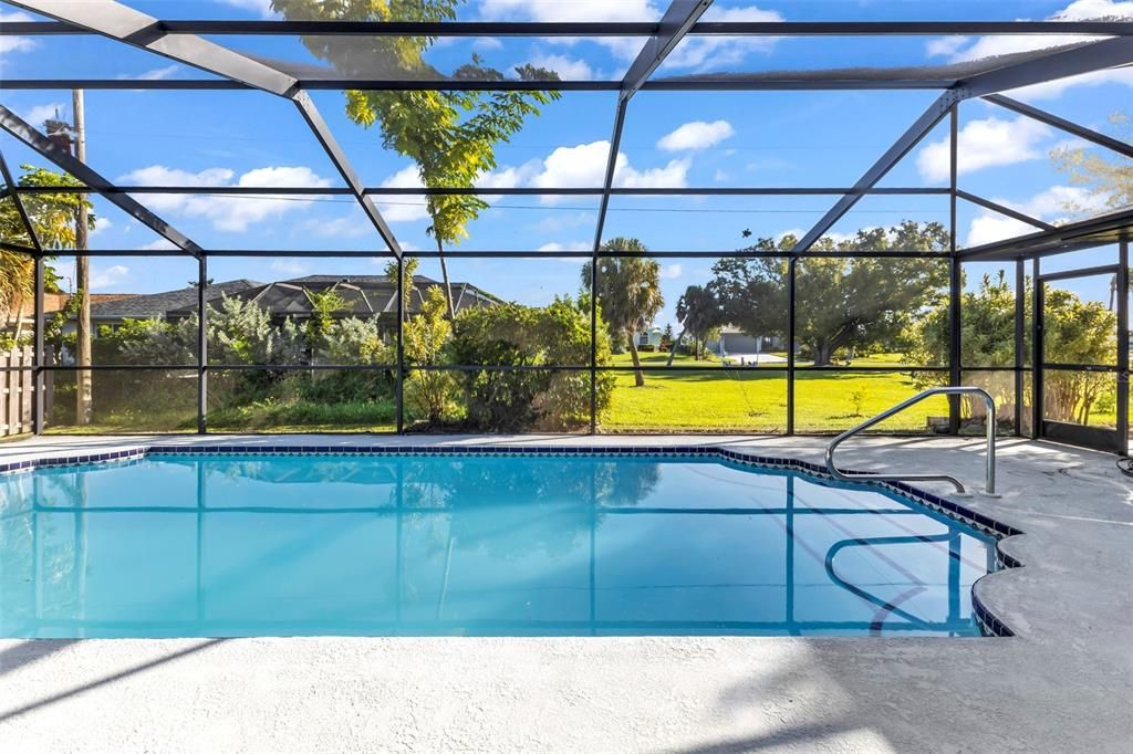 For Sale: $510,000 (4 beds, 3 baths, 2501 Square Feet)