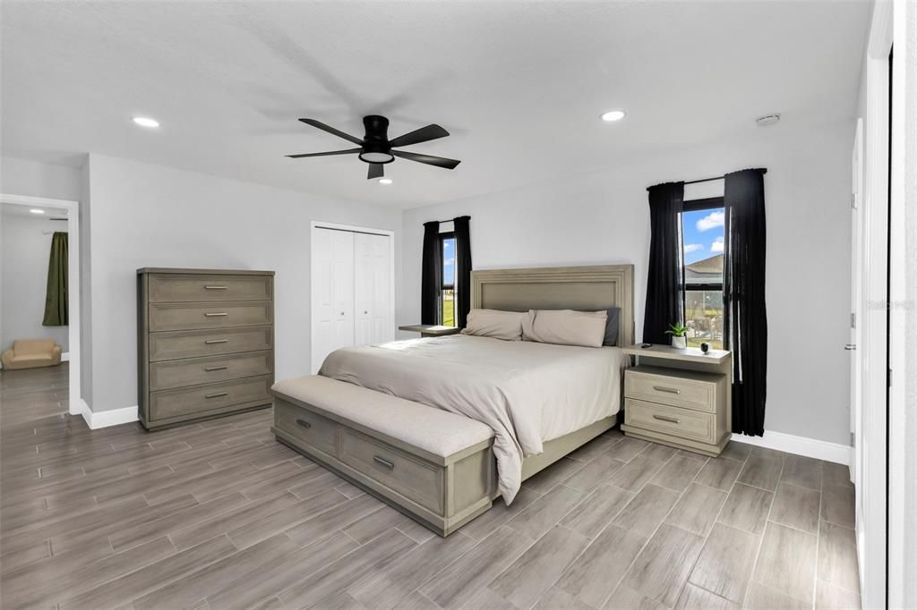 For Sale: $510,000 (4 beds, 3 baths, 2501 Square Feet)
