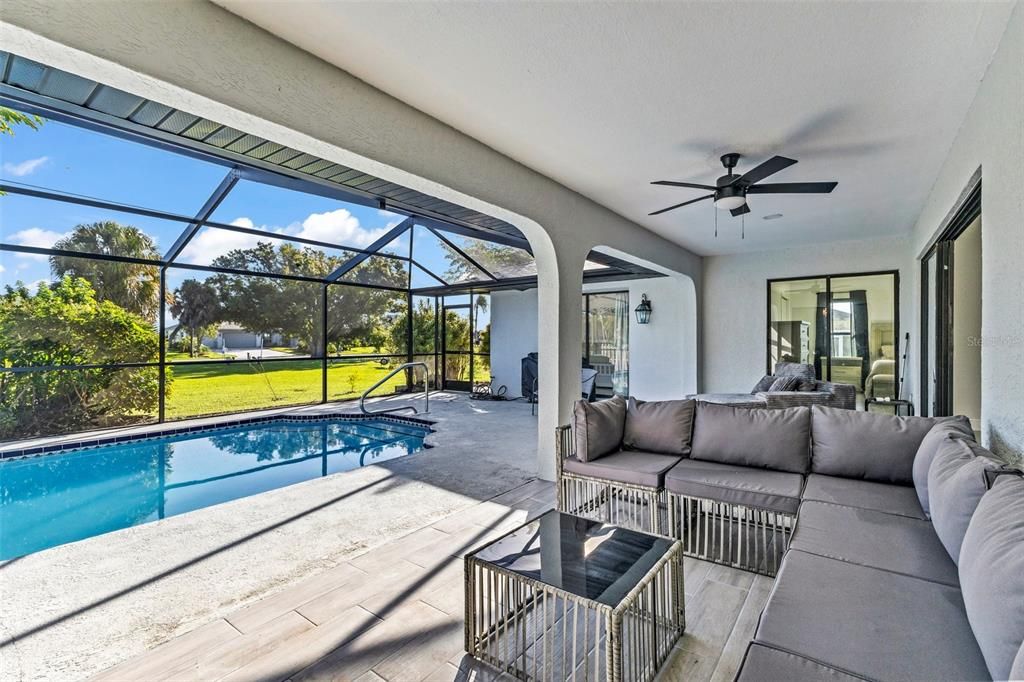 For Sale: $510,000 (4 beds, 3 baths, 2501 Square Feet)