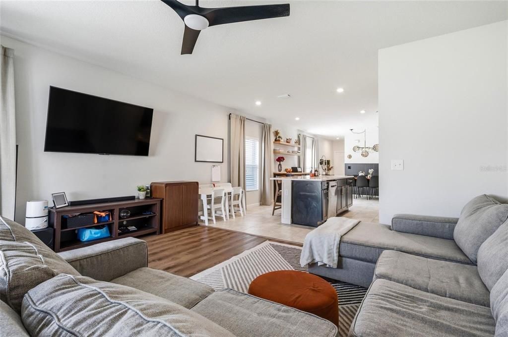 En Venta: $330,000 (3 camas, 2 baños, 1500 Pies cuadrados)