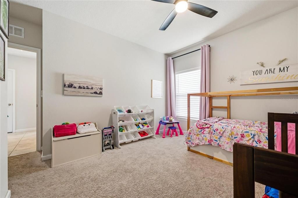 En Venta: $330,000 (3 camas, 2 baños, 1500 Pies cuadrados)