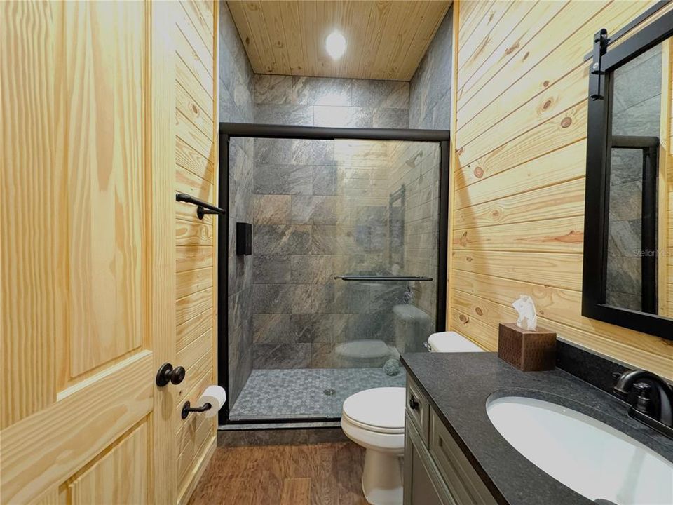 En Renta: $3,500 (4 camas, 3 baños, 2000 Pies cuadrados)