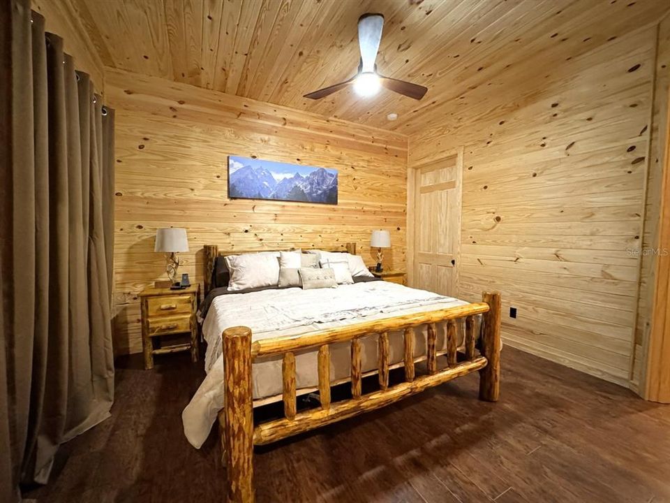 En Renta: $3,500 (4 camas, 3 baños, 2000 Pies cuadrados)