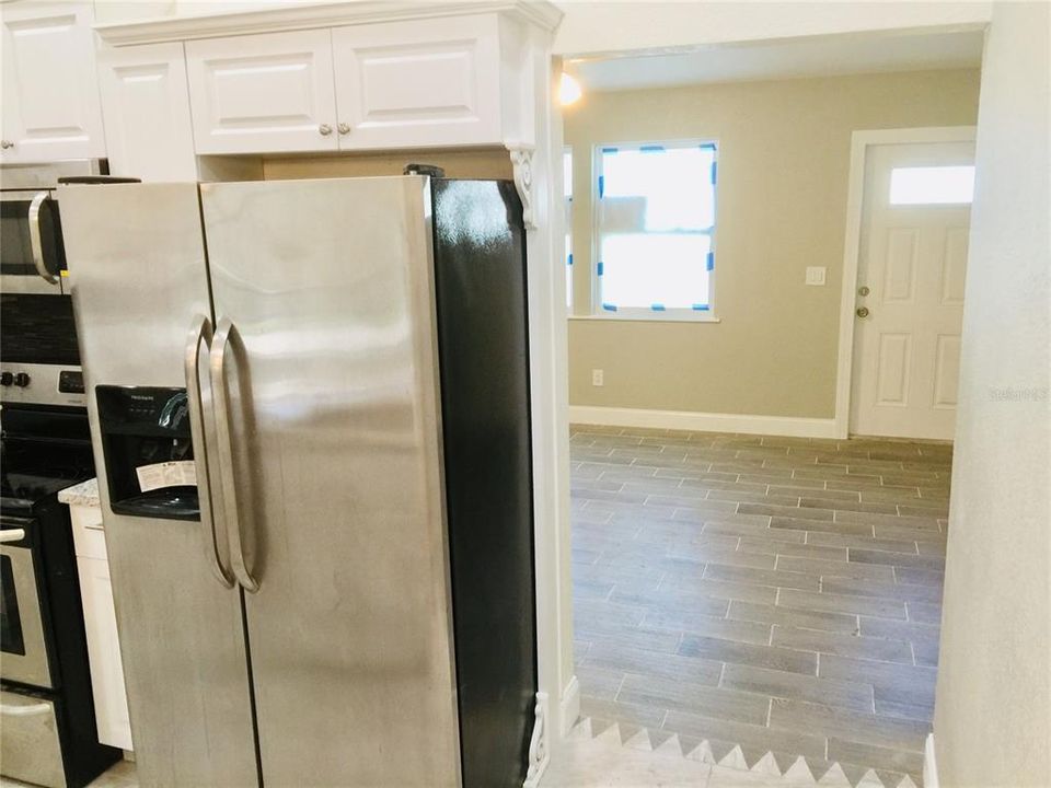 На продажу: $249,000 (5 спален, 3 ванн, 1735 Квадратных фут)