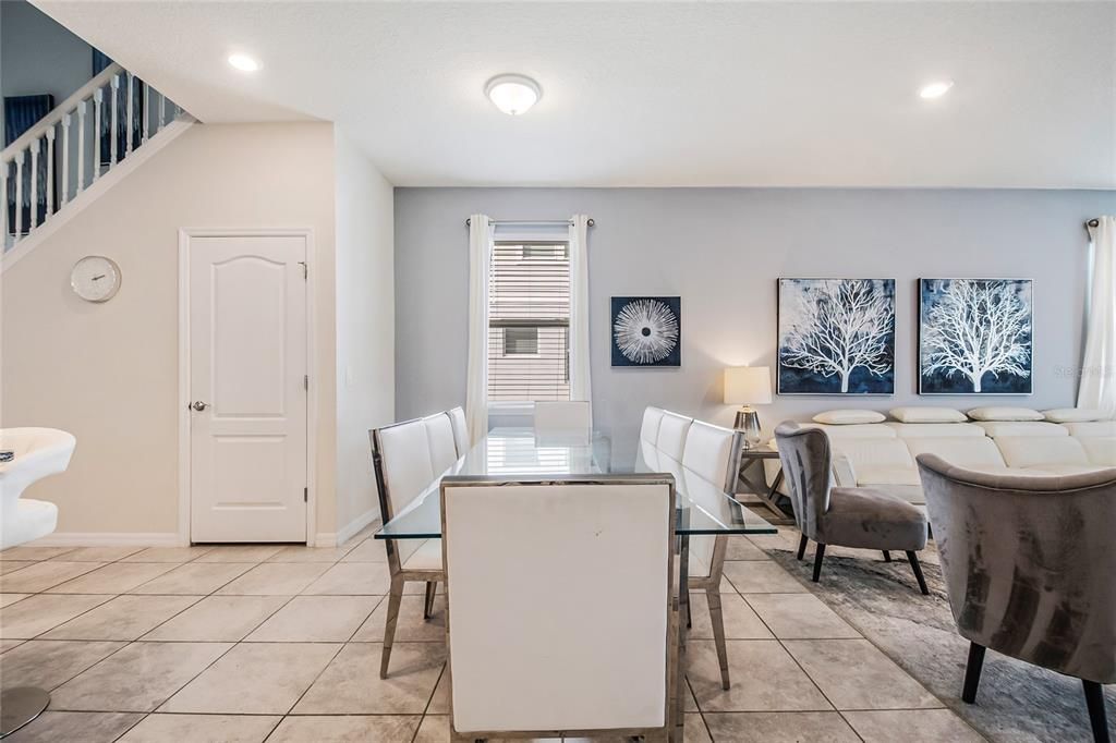 En Venta: $646,800 (7 camas, 4 baños, 3370 Pies cuadrados)