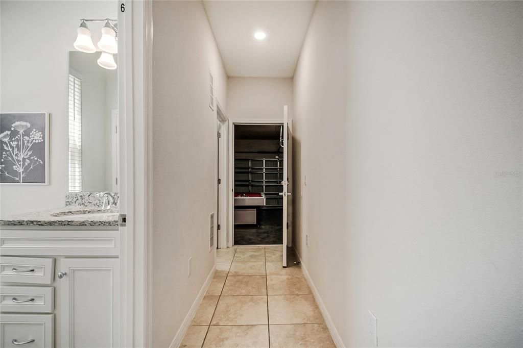 En Venta: $646,800 (7 camas, 4 baños, 3370 Pies cuadrados)