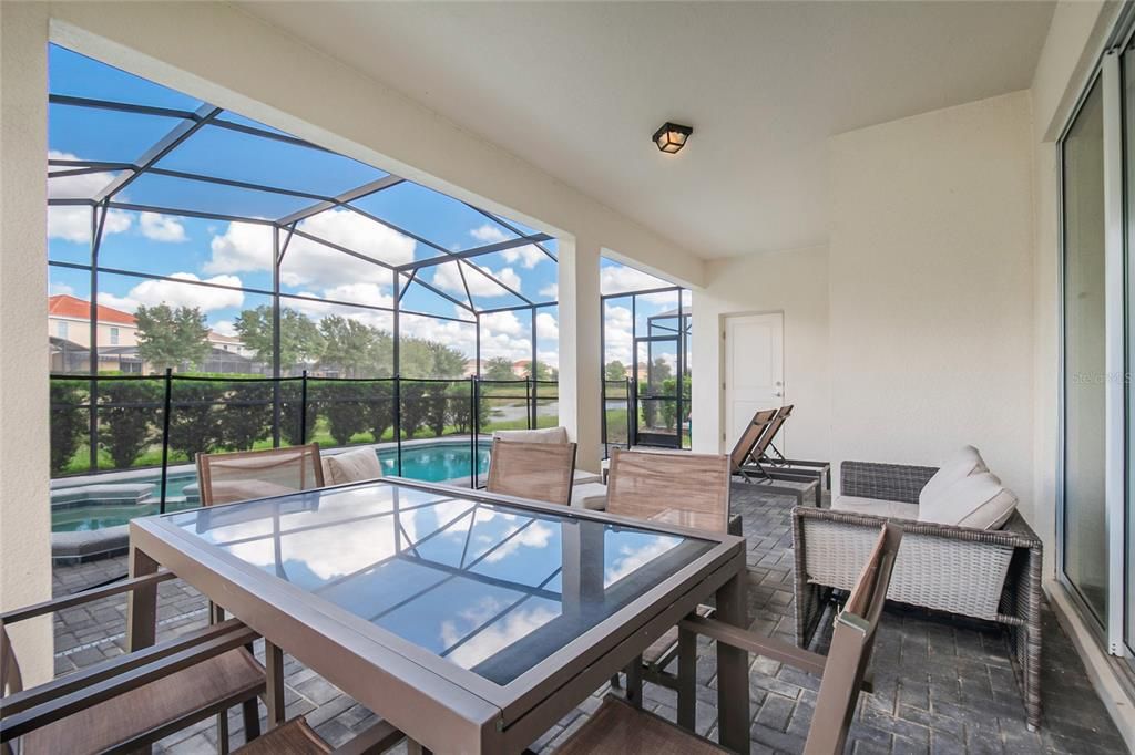 En Venta: $646,800 (7 camas, 4 baños, 3370 Pies cuadrados)