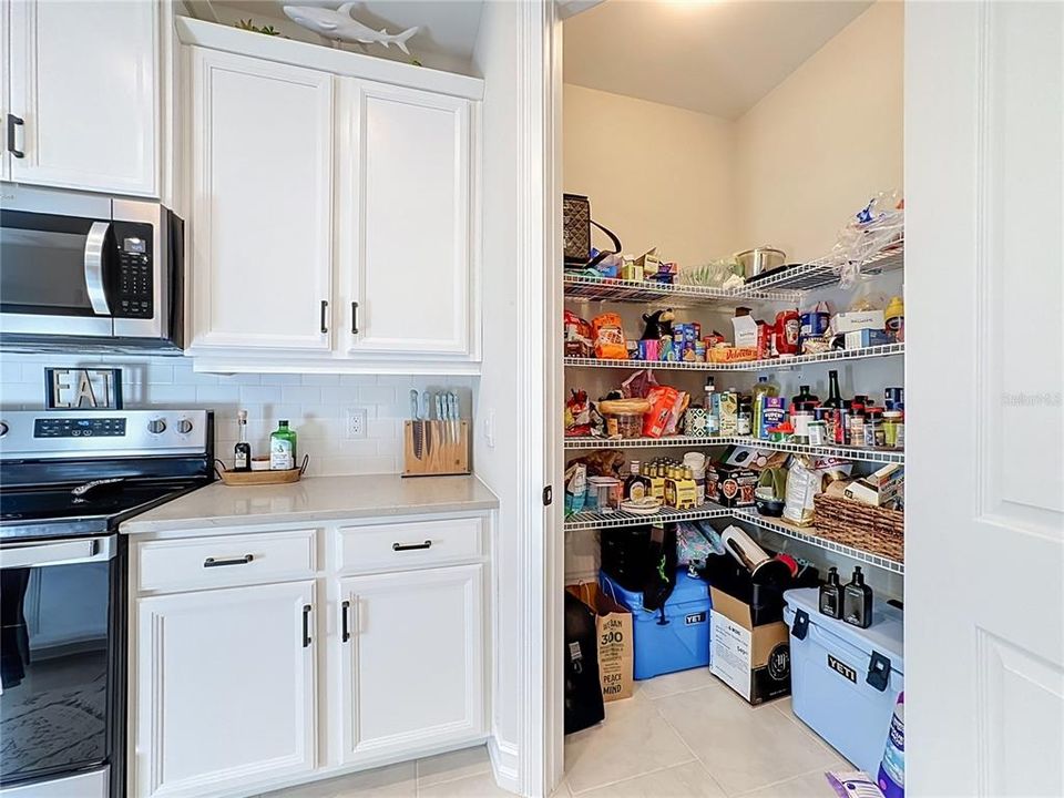 En Venta: $494,900 (3 camas, 2 baños, 2038 Pies cuadrados)