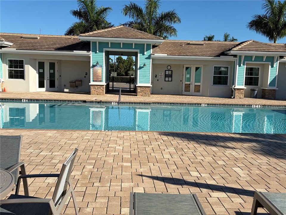 En Venta: $494,900 (3 camas, 2 baños, 2038 Pies cuadrados)