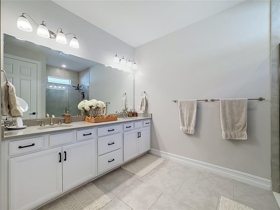 En Venta: $494,900 (3 camas, 2 baños, 2038 Pies cuadrados)
