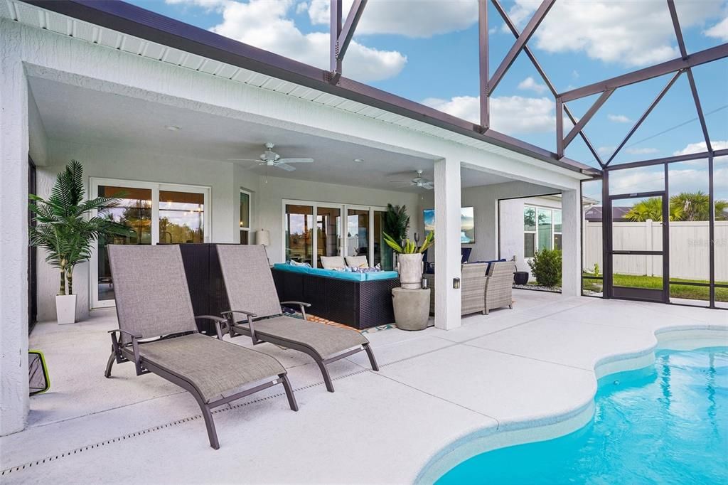 En Venta: $885,000 (3 camas, 2 baños, 1951 Pies cuadrados)