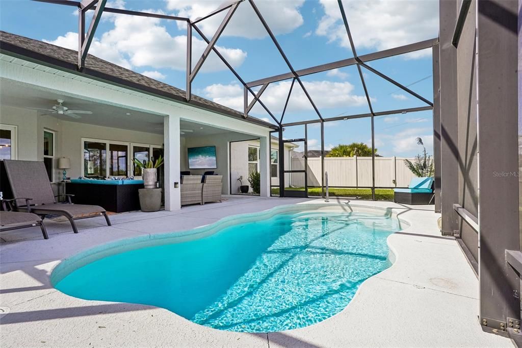 En Venta: $885,000 (3 camas, 2 baños, 1951 Pies cuadrados)