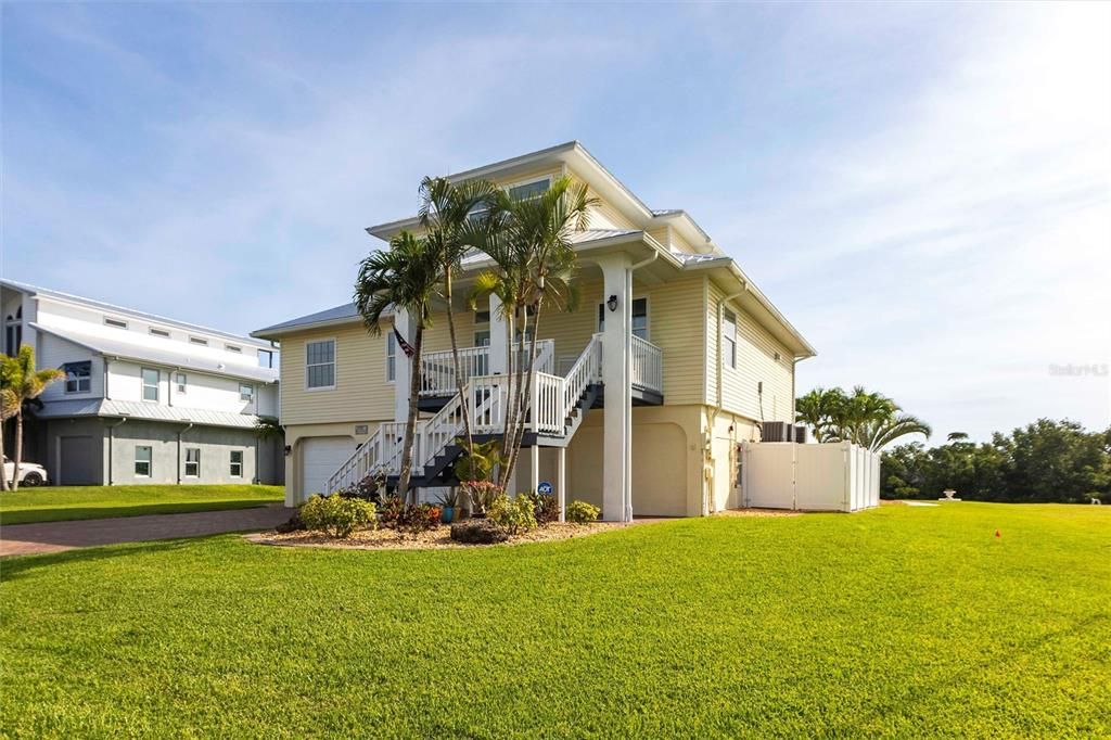 En Venta: $1,699,000 (4 camas, 2 baños, 2588 Pies cuadrados)