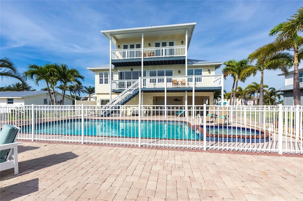 En Venta: $1,699,000 (4 camas, 2 baños, 2588 Pies cuadrados)