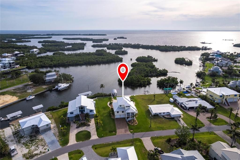 En Venta: $1,699,000 (4 camas, 2 baños, 2588 Pies cuadrados)