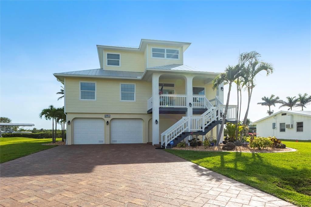 En Venta: $1,699,000 (4 camas, 2 baños, 2588 Pies cuadrados)