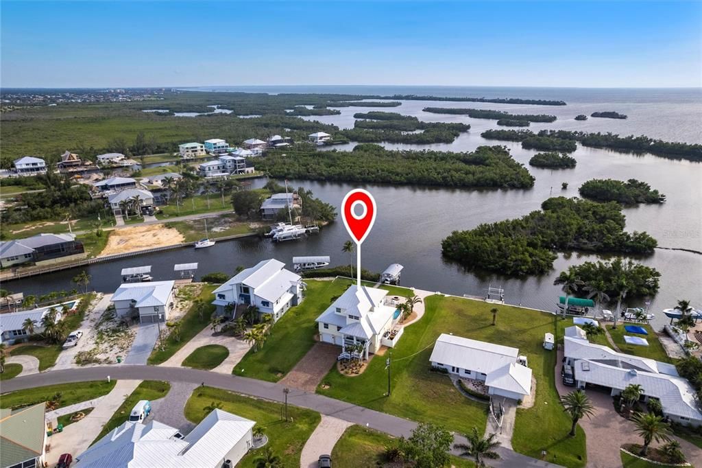 En Venta: $1,699,000 (4 camas, 2 baños, 2588 Pies cuadrados)