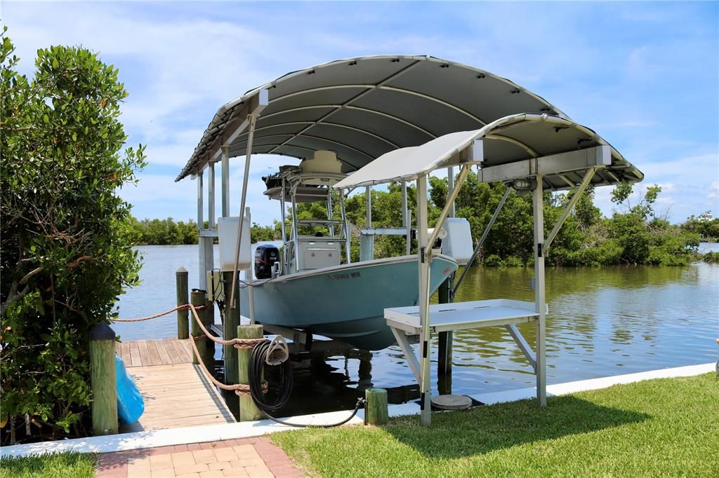 En Venta: $1,699,000 (4 camas, 2 baños, 2588 Pies cuadrados)