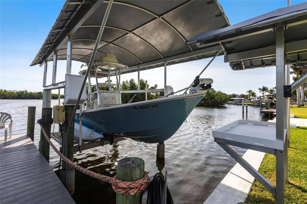 En Venta: $1,699,000 (4 camas, 2 baños, 2588 Pies cuadrados)