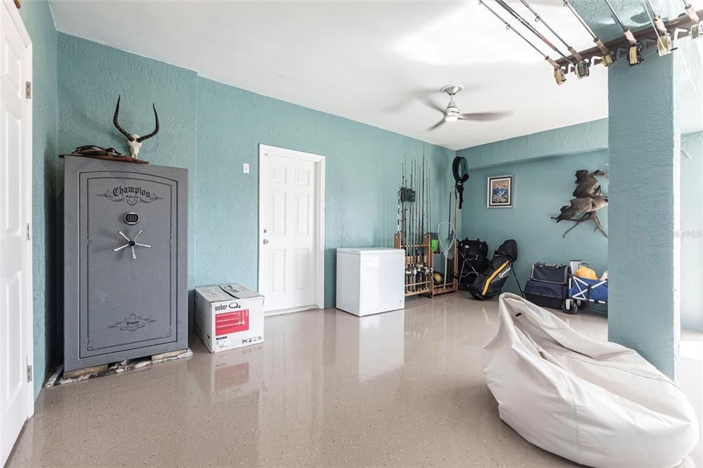 En Venta: $1,699,000 (4 camas, 2 baños, 2588 Pies cuadrados)