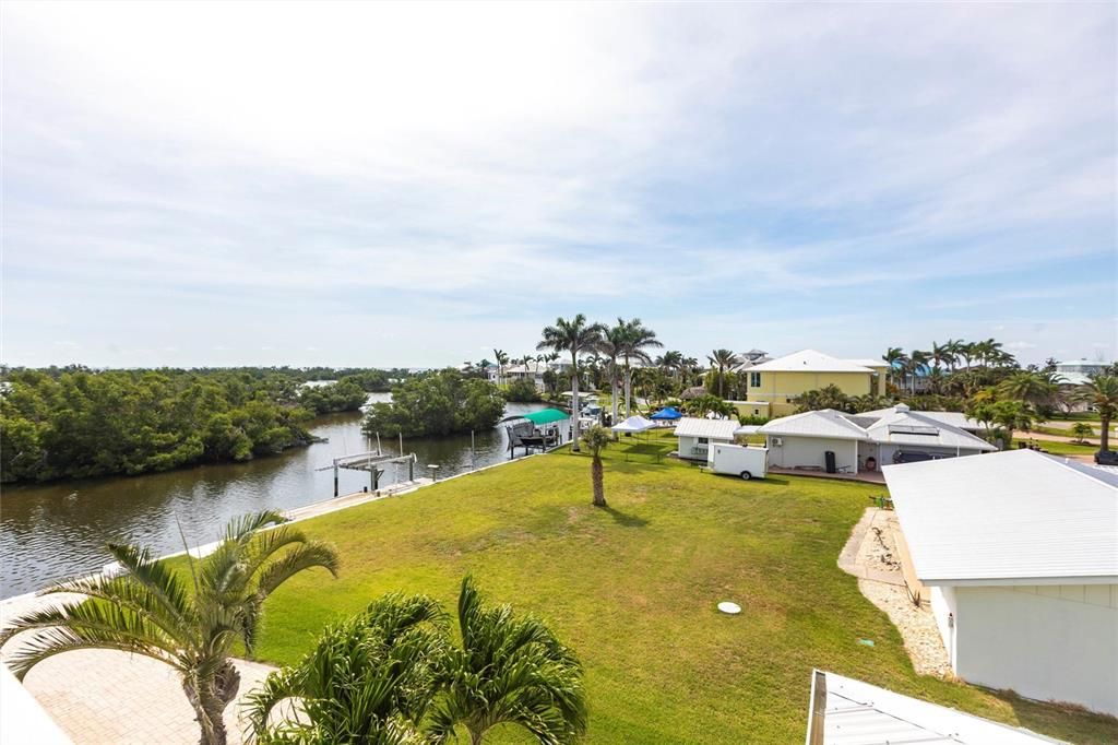 En Venta: $1,699,000 (4 camas, 2 baños, 2588 Pies cuadrados)
