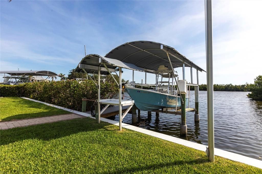 En Venta: $1,699,000 (4 camas, 2 baños, 2588 Pies cuadrados)