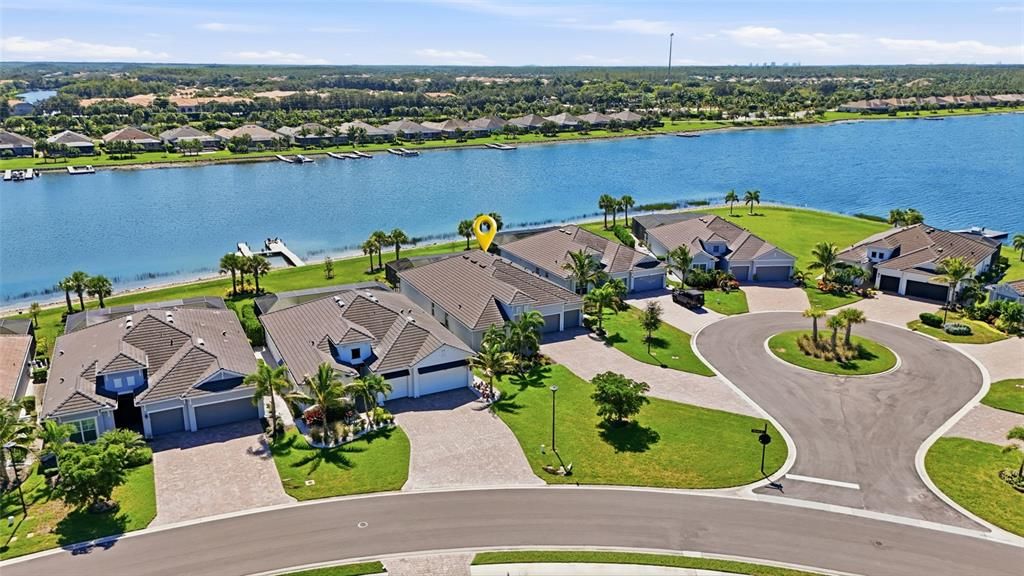 For Sale: $1,350,000 (4 beds, 3 baths, 2725 Square Feet)