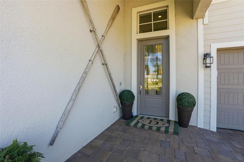 For Sale: $1,350,000 (4 beds, 3 baths, 2725 Square Feet)