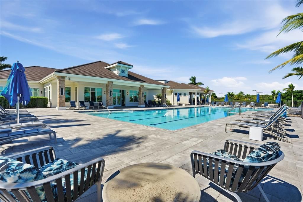 For Sale: $1,350,000 (4 beds, 3 baths, 2725 Square Feet)
