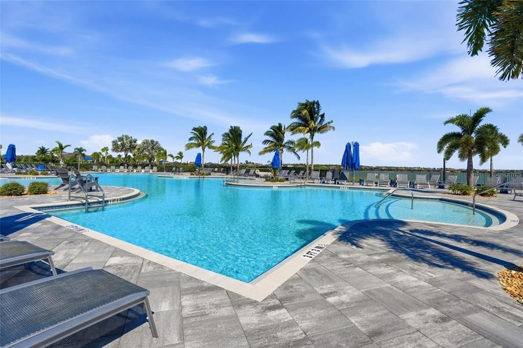 For Sale: $1,350,000 (4 beds, 3 baths, 2725 Square Feet)
