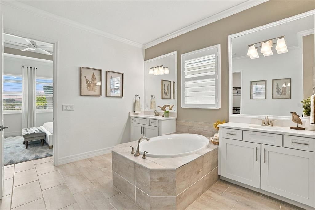 For Sale: $1,350,000 (4 beds, 3 baths, 2725 Square Feet)