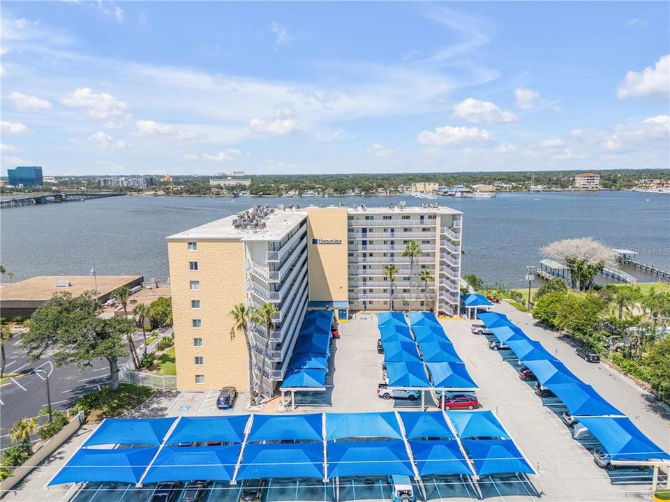En Venta: $245,000 (2 camas, 2 baños, 1060 Pies cuadrados)