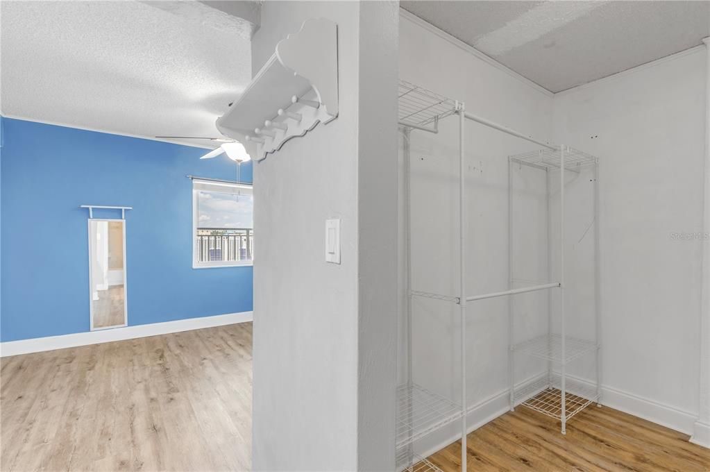 En Venta: $245,000 (2 camas, 2 baños, 1060 Pies cuadrados)