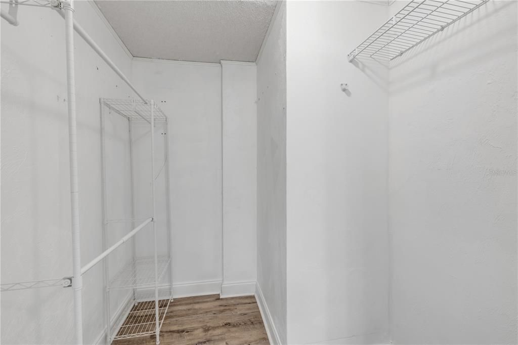 En Venta: $245,000 (2 camas, 2 baños, 1060 Pies cuadrados)