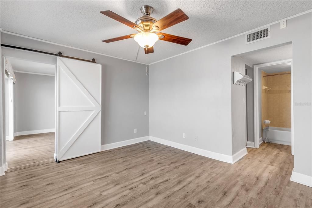 En Venta: $245,000 (2 camas, 2 baños, 1060 Pies cuadrados)