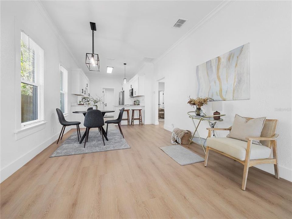 На продажу: $329,900 (3 спален, 2 ванн, 1288 Квадратных фут)