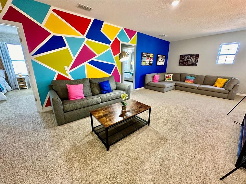 На продажу: $594,900 (6 спален, 5 ванн, 3270 Квадратных фут)