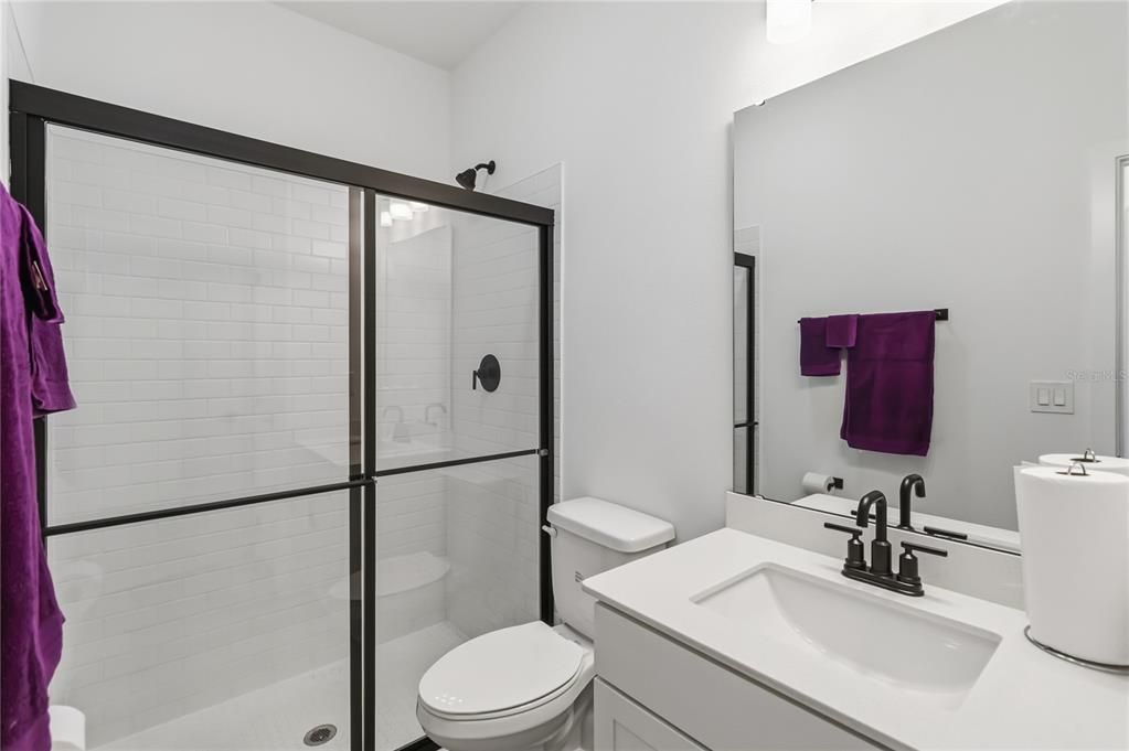 En Venta: $699,000 (4 camas, 3 baños, 3563 Pies cuadrados)