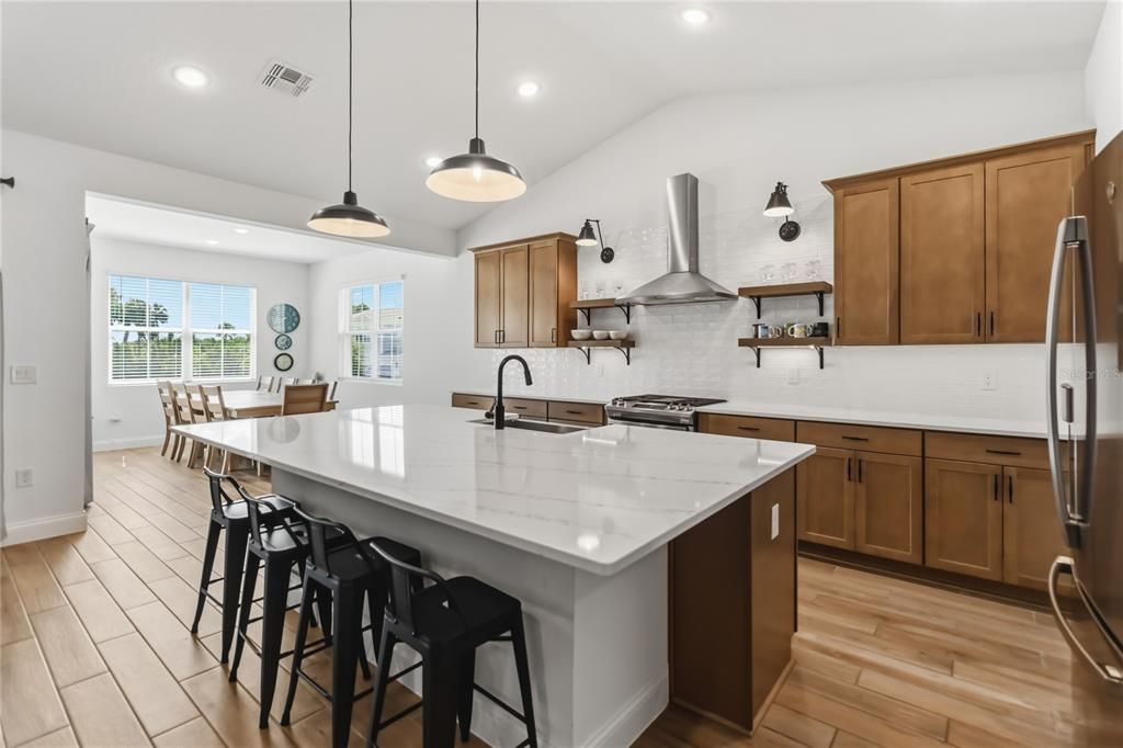En Venta: $699,000 (4 camas, 3 baños, 3563 Pies cuadrados)
