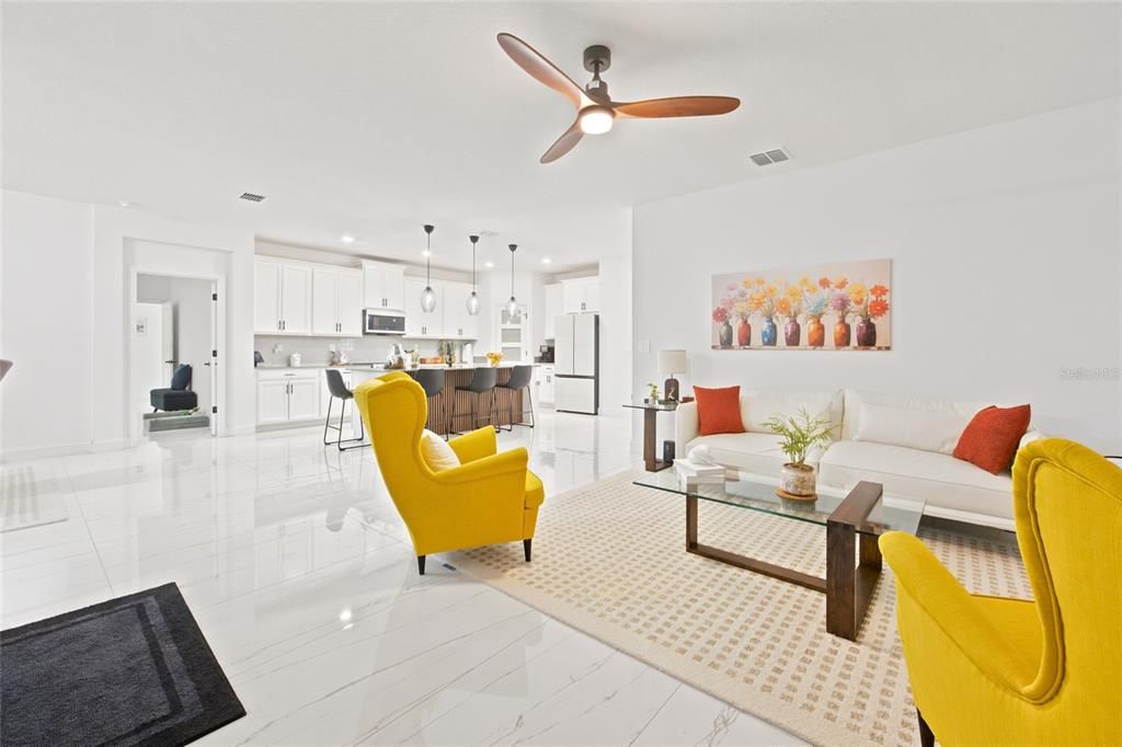 En Venta: $649,900 (4 camas, 3 baños, 2719 Pies cuadrados)