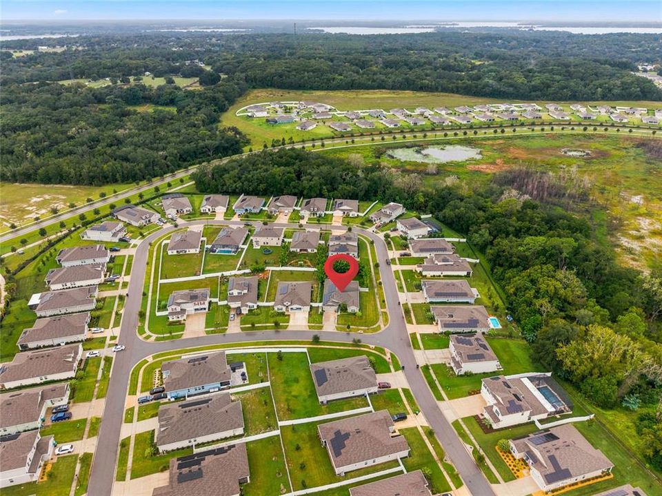 En Venta: $649,900 (4 camas, 3 baños, 2719 Pies cuadrados)