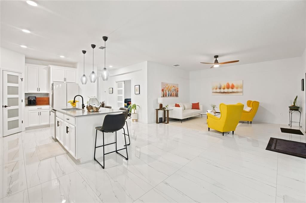 En Venta: $649,900 (4 camas, 3 baños, 2719 Pies cuadrados)