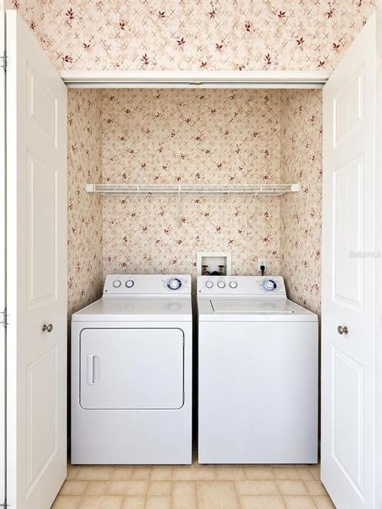 For Sale: $75,000 (2 beds, 2 baths, 1422 Square Feet)